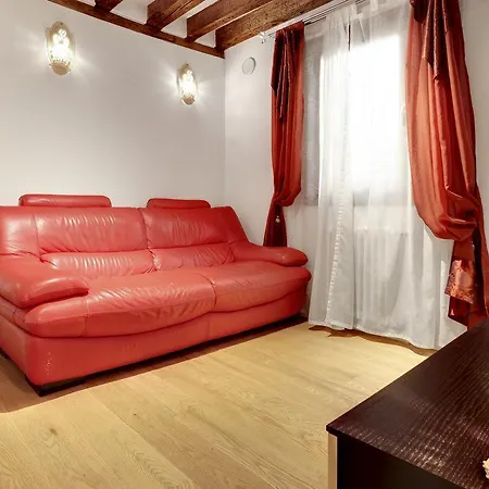 Ca' Patrizia شقة البندقية